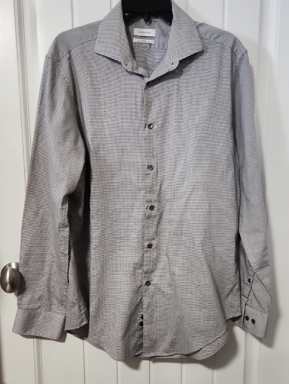 Calvin Klein Black & White Microcheck Dress Shirt Size Large EUC 16-16.5 Neck